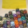 Assortimento 50 Dadi Serie Varie - Mini D6 con Puntini