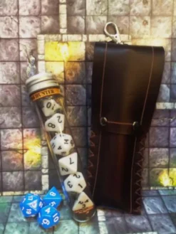 Gamers Hunter: Pozione Portadadi - Astuccio Marrone Scuro